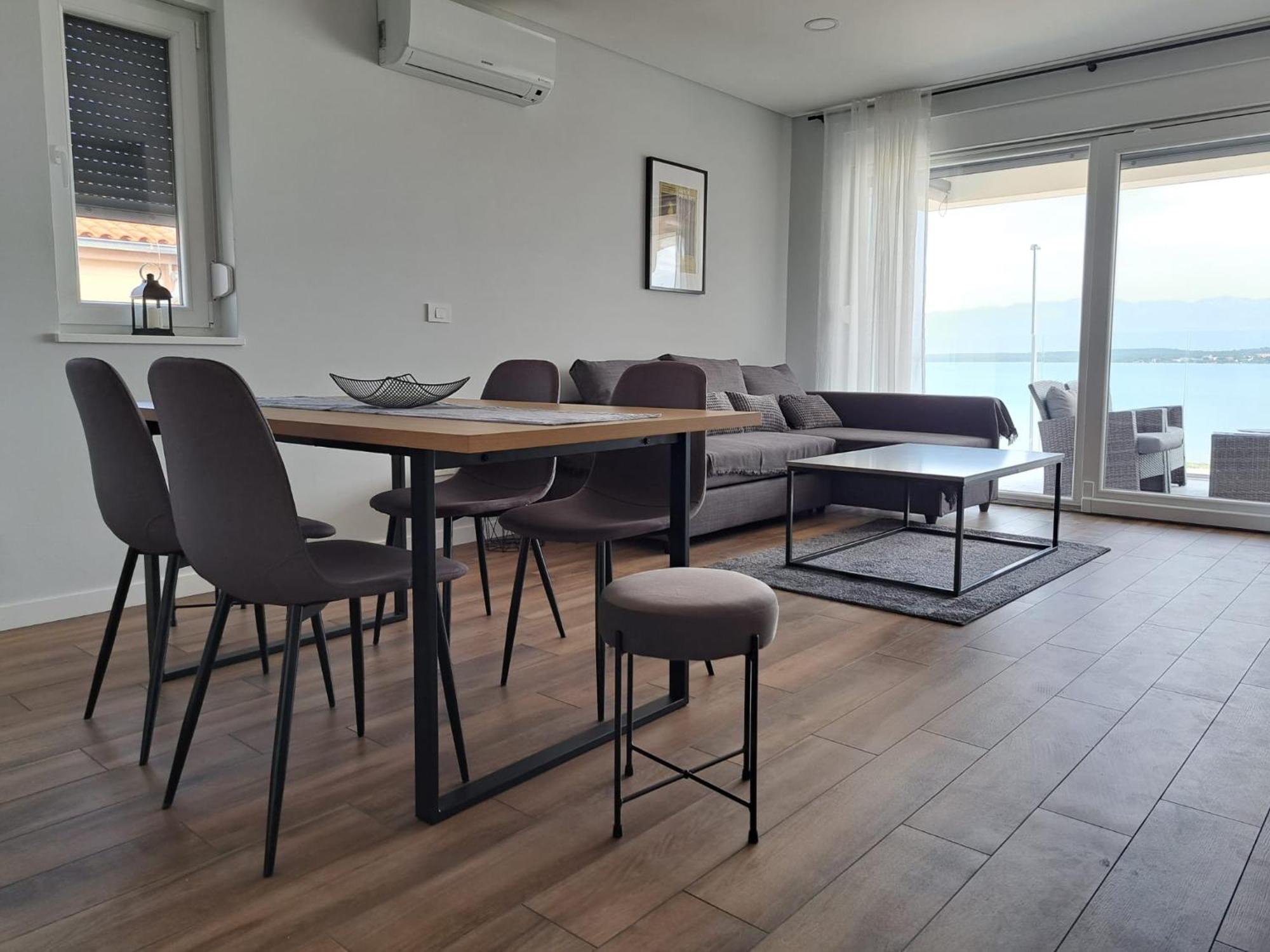 B & R Summer Breeze Apartments Nin Exterior foto
