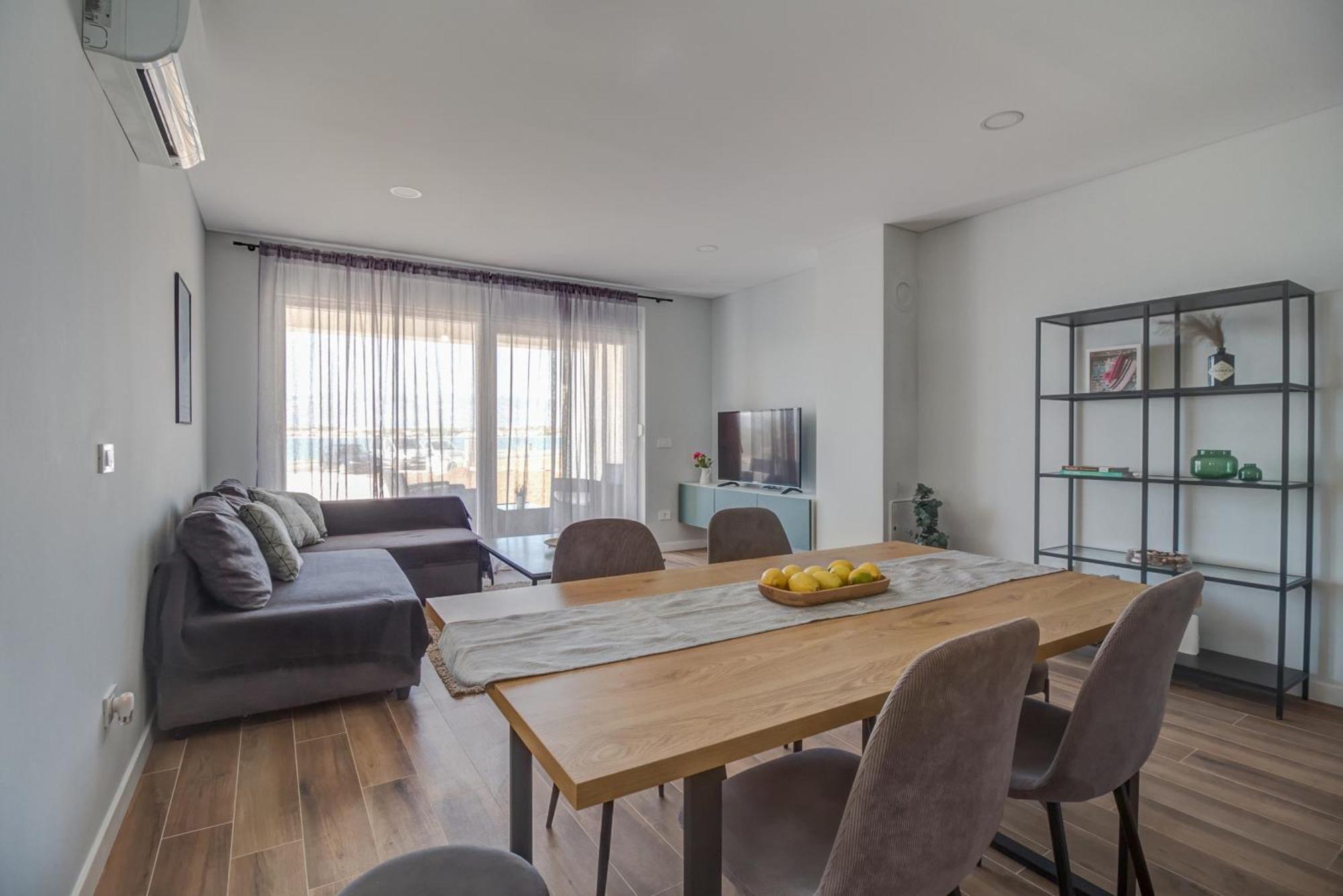 B & R Summer Breeze Apartments Nin Exterior foto